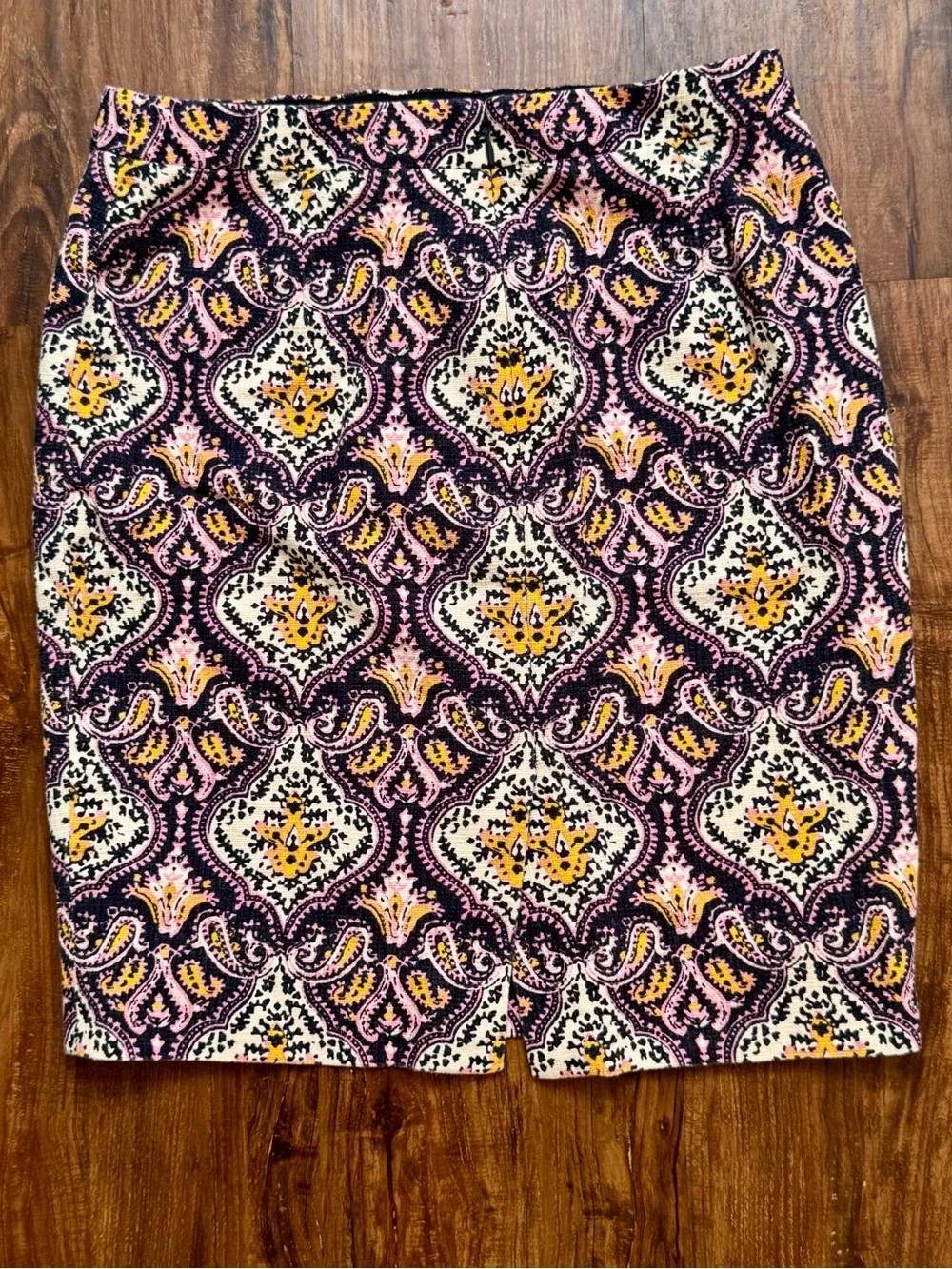 J.Crew the Pencil Skirt in Paisley Jacquard, Size 4